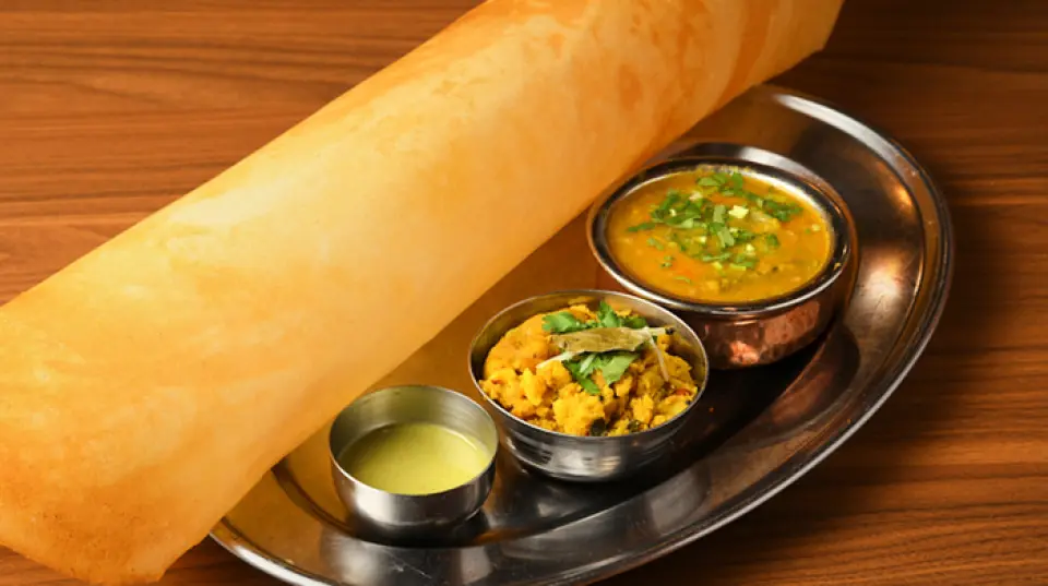 "Dosa" là món bánh crepe truyền thống của Nam Ấn Độ. Món này được làm từ gạo và đậu nhập khẩu từ Ấn Độ và có kết cấu giòn. ◎ Có 12 loại dosa khác nhau trong thực đơn. Ngoài ra, chúng tôi còn cung cấp "parota", một loại bánh mì dai được ăn ở Nam Ấn Độ và biryani. Tại nhà hàng của chúng tôi, bạn thực sự có thể nếm thử các món ăn được ăn tại địa phương!