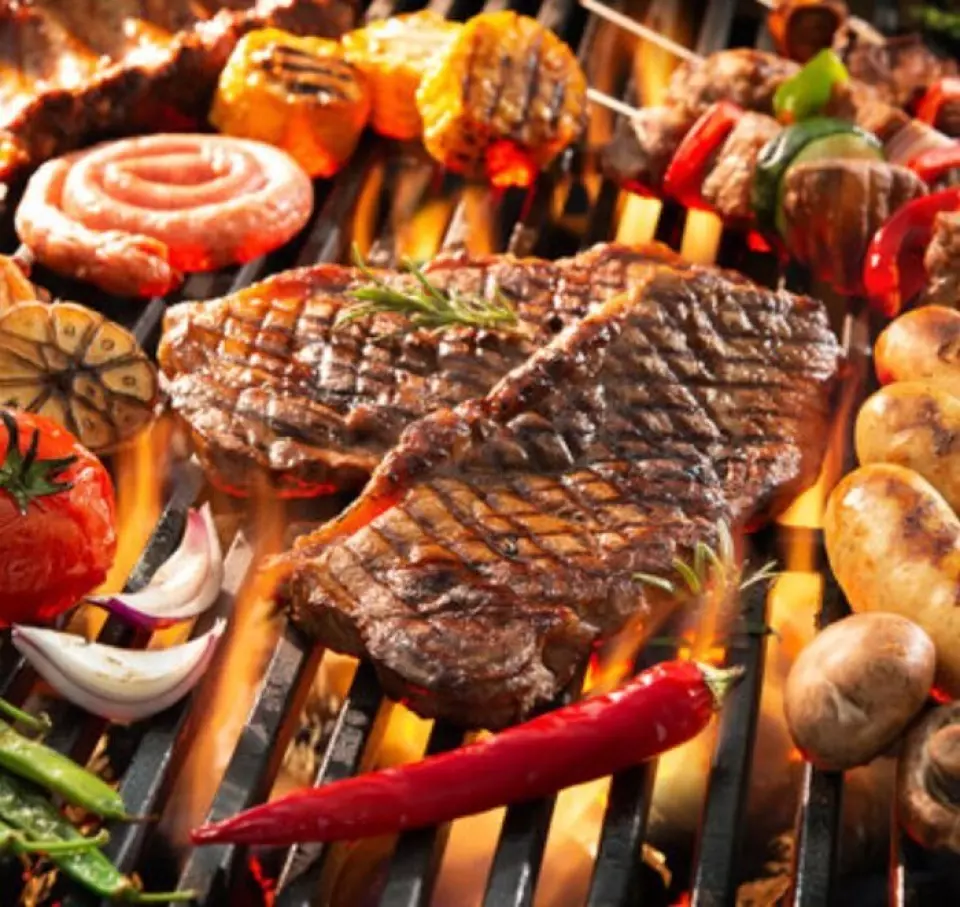 Our BBQ plans range from affordable prices to courses with brand beef as the main dish. In addition to the 11-item "BBQ 3,490 yen course" that is filling and easy to enjoy empty-handed, you can also choose the "BBQ 4,490 yen course" that includes "beef sirloin steak" and "shrimp" to suit your needs. Perfect for parties.