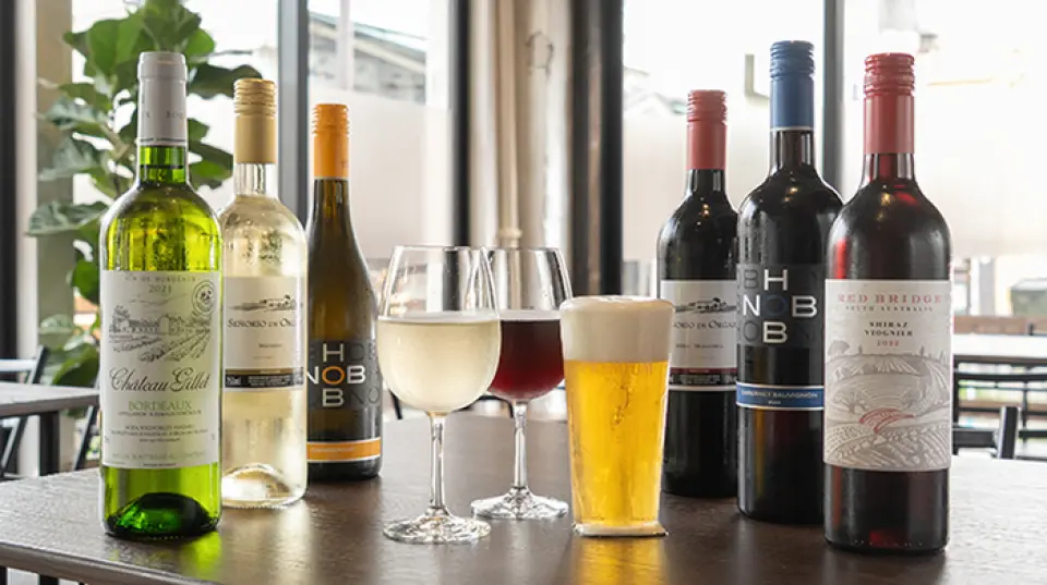 We offer a selection of alcoholic beverages at reasonable prices. We have a wide selection of drinks that you can enjoy casually, from those that go well with food to those that are perfect for banquets. Please choose your favorite drink from our wide selection of drinks, including wine, shochu, whiskey, and cocktails.