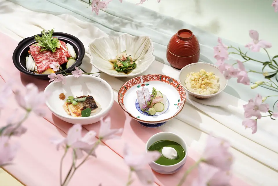 午餐（日本料理套餐）｜餐點依季節更換，部分食材以現場供應為主
