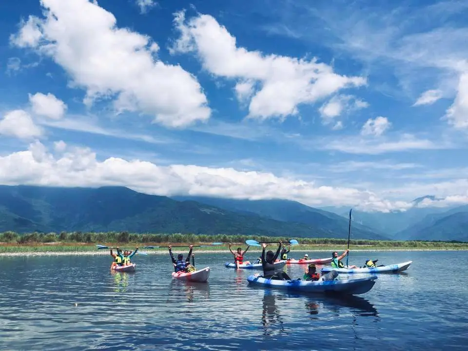 激流、玩水，賞風景