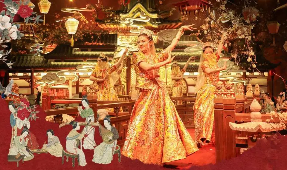 敘宴將長安城的繁華與輝煌重現於舞台，從市井小巷到皇宮大內、從文人雅集到武將比武，每一處細節都力求還原唐朝風貌和文化；