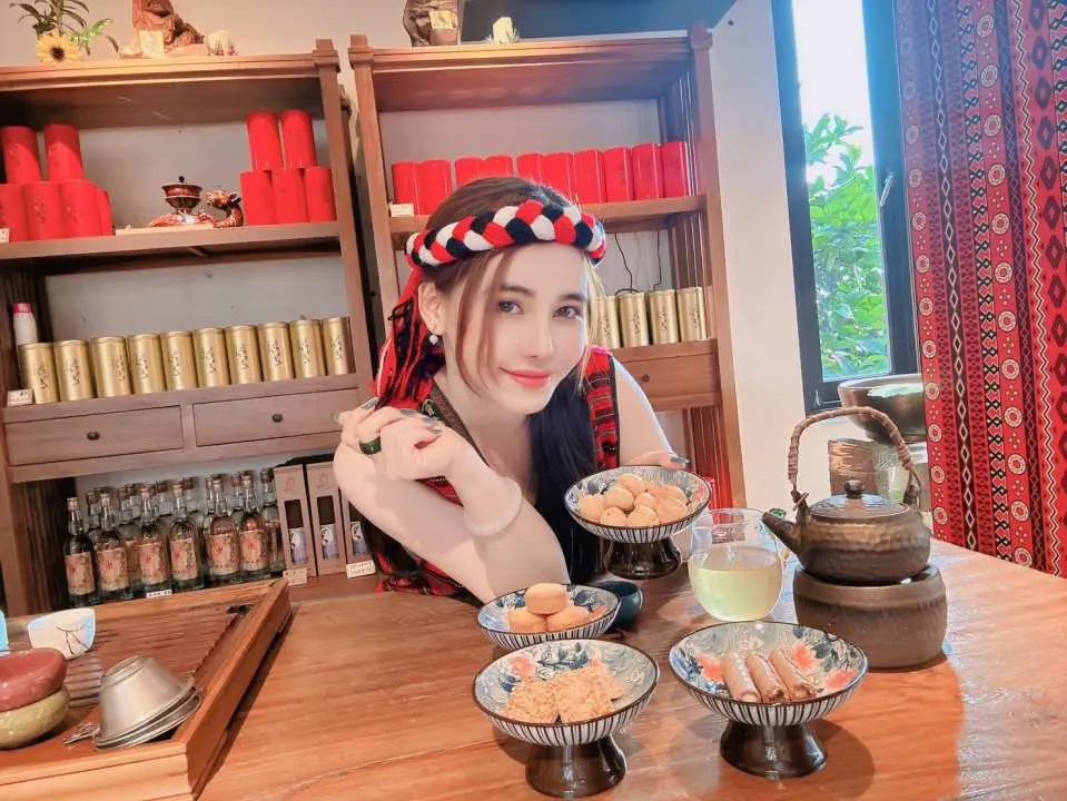 先住民族衣装体験