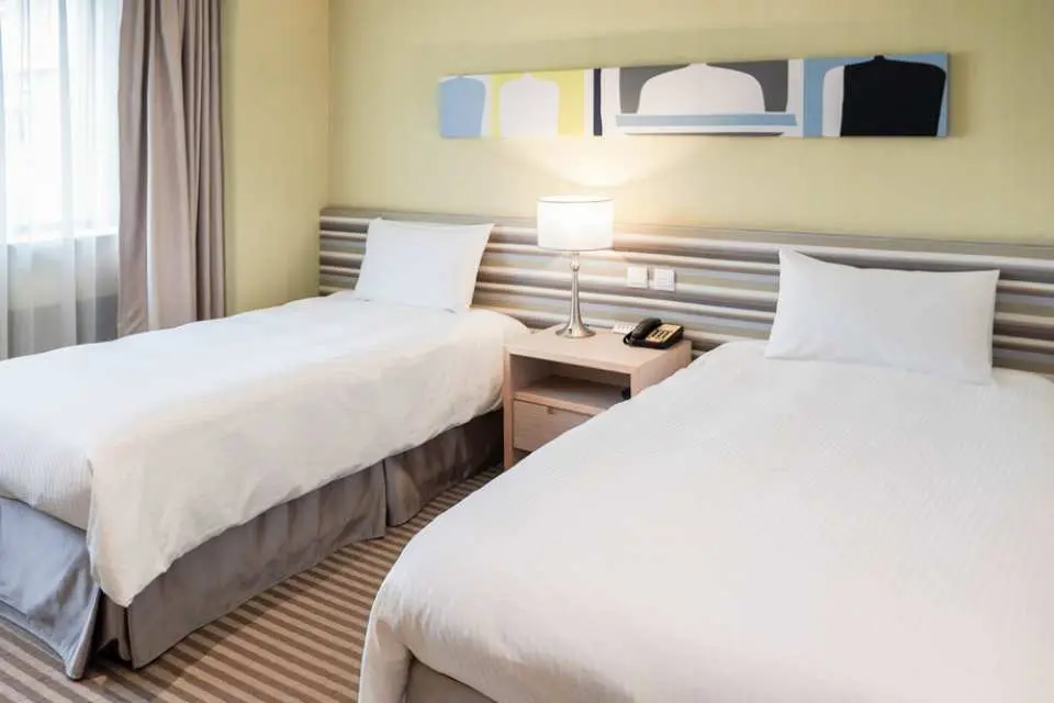 Rockefeller Twin Room