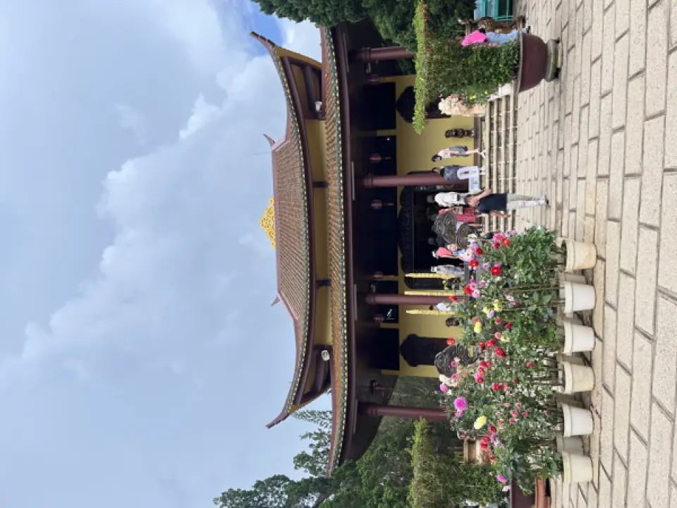 【大叻〉大叻泥塑藝術公園〉入●達坦拉瀑布(贈來回軌道滑車)〉入●竹林禪寺〉春香湖〉大叻夜市(贈送每人豆漿乙杯)】