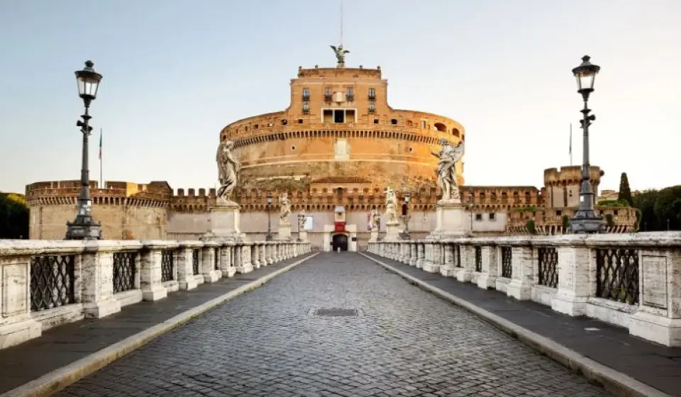 【香港／羅馬Rome〉照●羅馬假期古城巡禮、西班牙台階自由時光Roma〉入●聖天使古堡(含門票)Castel Sant'Angelo】