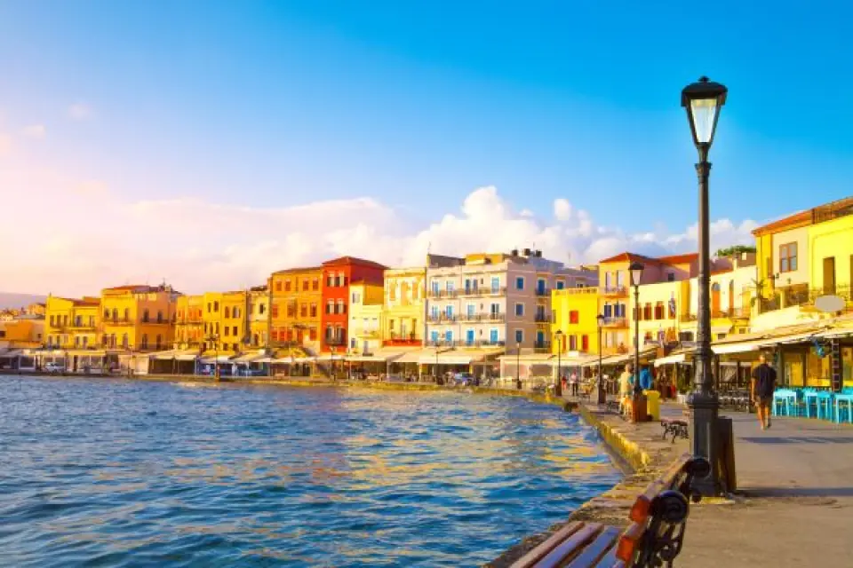 【克里特島Crete〉照●哈尼亞Chania〉照●千年橄欖樹與博物館Olive Tree Museum〉葡萄酒與橄欖油品嚐〉照●探索威尼斯老城與港口】