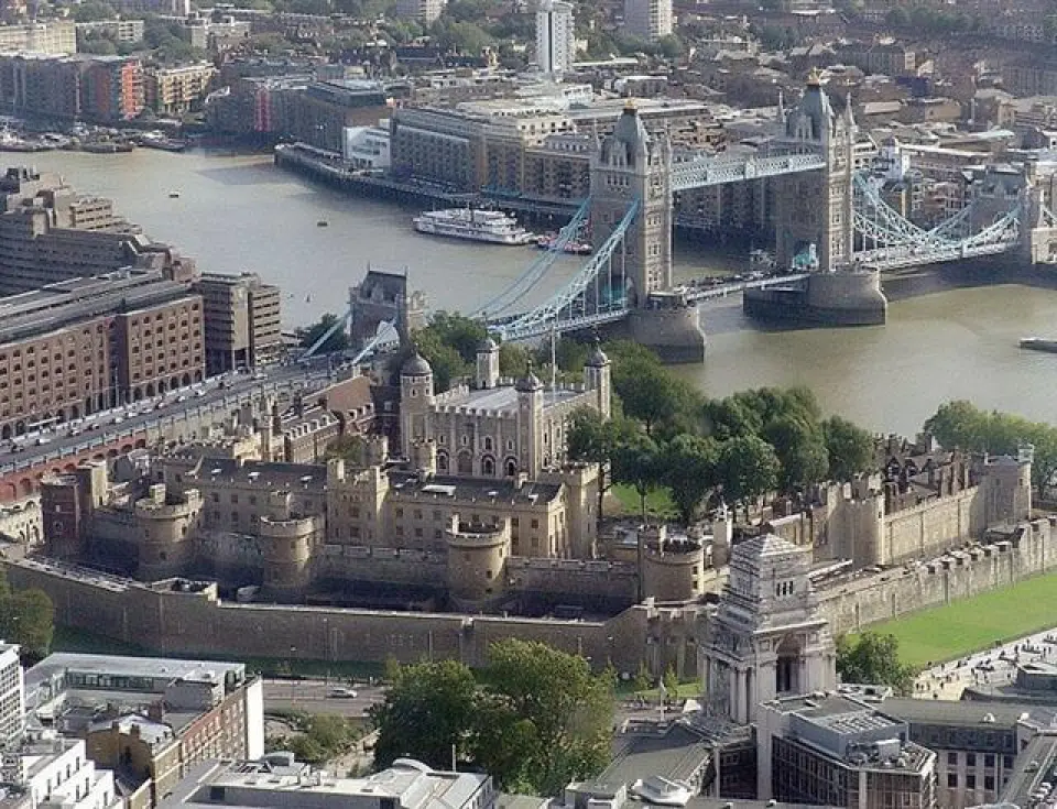 【桃園／倫敦希斯洛機場(約16小時)〉英國United Kingdom〉倫敦London】