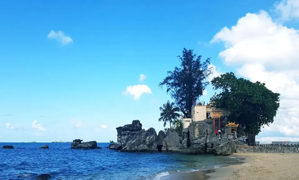 【享用飯店設施〉胡椒生態農園〉小龍王廟〉享用越式咖啡〉富國島／桃園】