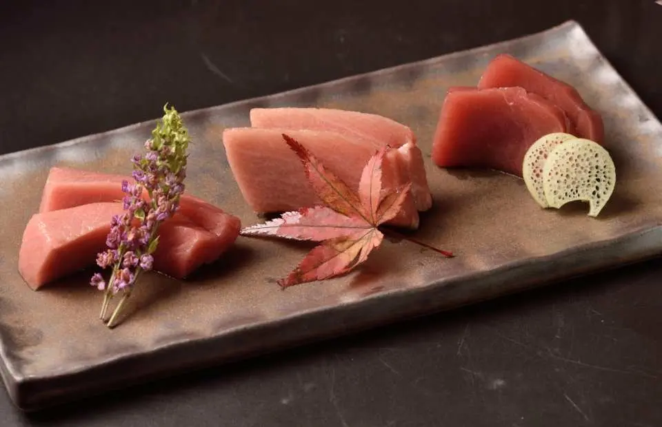 Three types of sashimi: large tuna belly, medium tuna belly, and red tuna belly