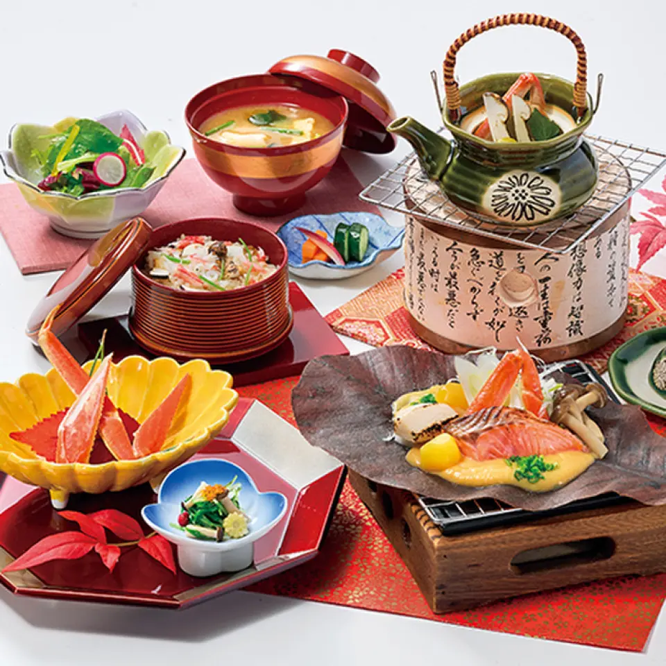 ■Specialty dishes that bring out the flavor of the four seasons of Japanese cuisineAt Kora Honten, we carefully select ingredients for all seasons, and with the craftsmanship of our many years of experience in crab, we offer not only crab dishes but also menus that make generous use of seasonal ingredients according to the season.