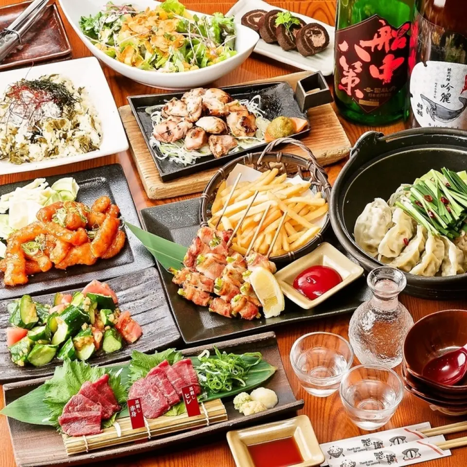 我们提供多种套餐，并包含现场加购饮品，从肉质鲜美、风味十足的沙摩亚水炊，到清淡爽口、香气四溢的沙摩铁板烧，应有尽有！欢迎您将我们的套餐用于各种宴会，例如欢迎会、欢送会，以及与家人共进餐点。