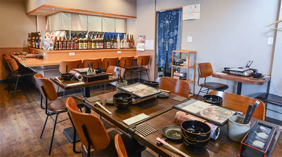 The restaurant has a relaxing atmosphere with jazz music playing in the background, and there are counter and table seats, so you can spend a relaxing time. It's perfect for a wide range of occasions, including parties and even for solo diners! Enjoy a relaxing time with soothing music!