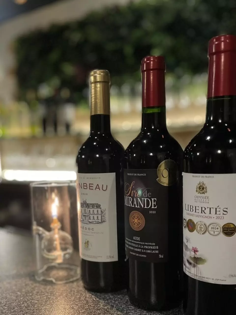 We have a wide selection of wines carefully selected by our sommelier from around the world, including France, Italy, Spain, Portugal, the United States, Chile, and Argentina. We also have rare varieties from Mexico, Georgia, and India, all reasonably priced, starting from 3,800 yen per bottle. Several varieties are included in the all-you-can-drink plan, so you can easily compare them. Come and find your favorite flavor with our sommelier.