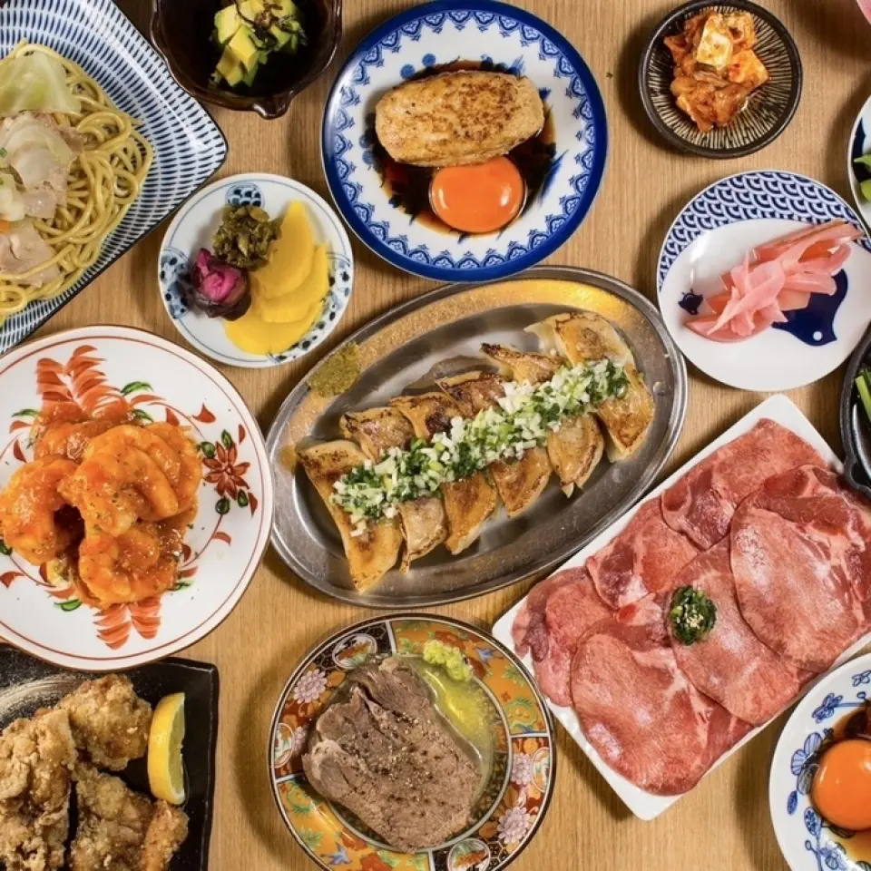 Celebrating the grand opening of our Omiya store! All-you-can-eat and drink options for almost all dishes start from 2,750 yen ☆ All-you-can-drink options start from 555 yen ☆ Our dishes are fun to look at and delicious to eat! Our specialty, juicy meat dumplings, are a must-try and go perfectly with alcohol ★ We also offer a 3-hour all-you-can-drink course starting from 2,500 yen, perfect for parties! For drinking parties and banquets in Omiya, Totsuan Omiya is the place to go ♪ We have fully private rooms available ♪