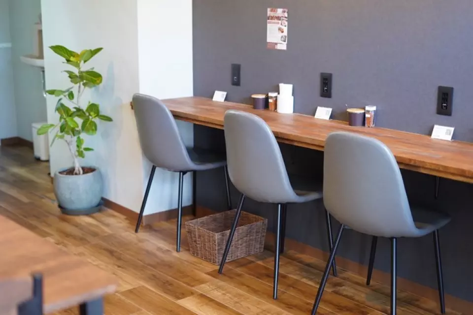 Chỉ cách ga Himeji 7 phút, nhà hàng của chúng tôi sở hữu không gian sang trọng, nơi bạn có thể thư giãn ngay cả khi dùng bữa một mình. Chúng tôi cũng có chỗ ngồi tại quầy, giúp bạn thoải mái thưởng thức bữa ăn theo ý thích mà không phải bận tâm đến những người xung quanh.