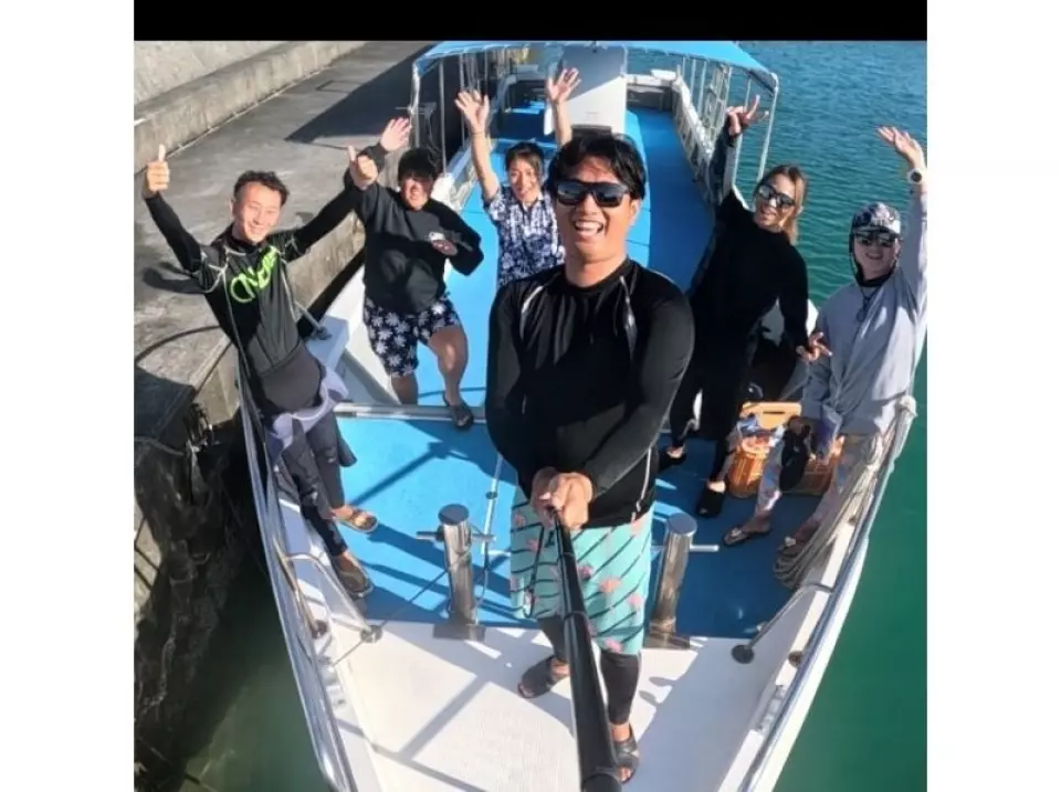 Easy boat trip with high probability of seeing the Blue Cave
