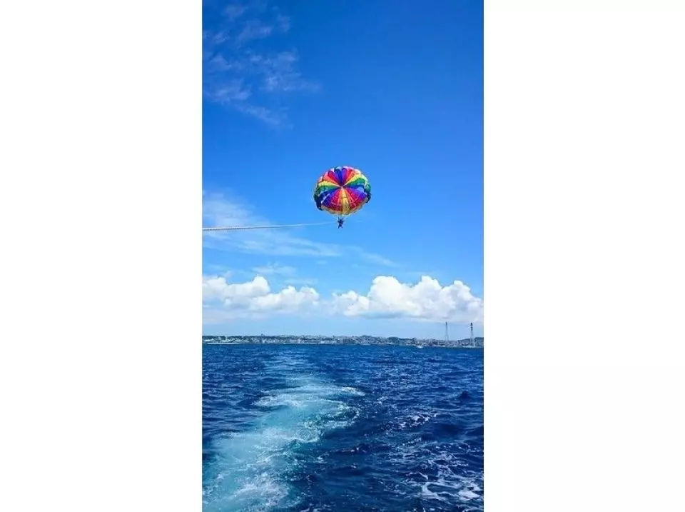 Enjoy the blue sea and sky of Okinawa!