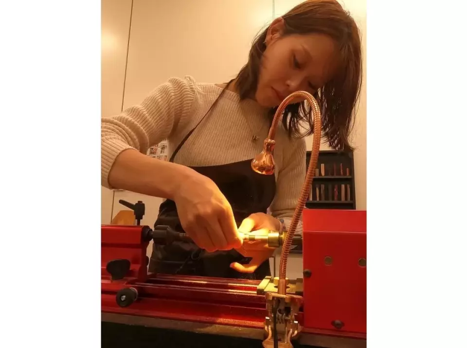 Pen making and polishing experience