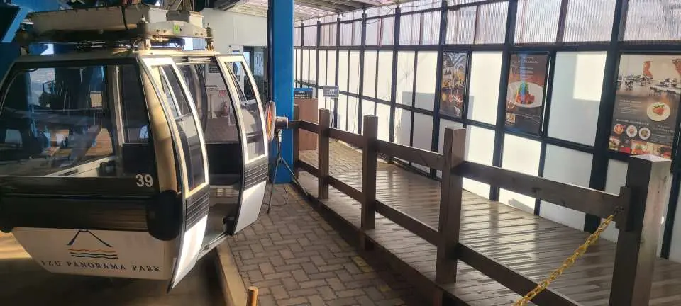 （圖3）③ 索道出站登車口