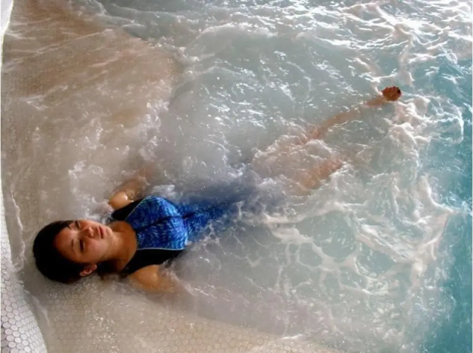 Pool & Spa
