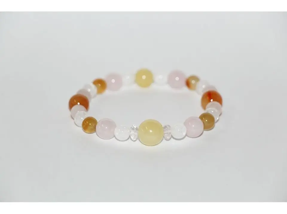 Such a cute bracelet is so easy to make!