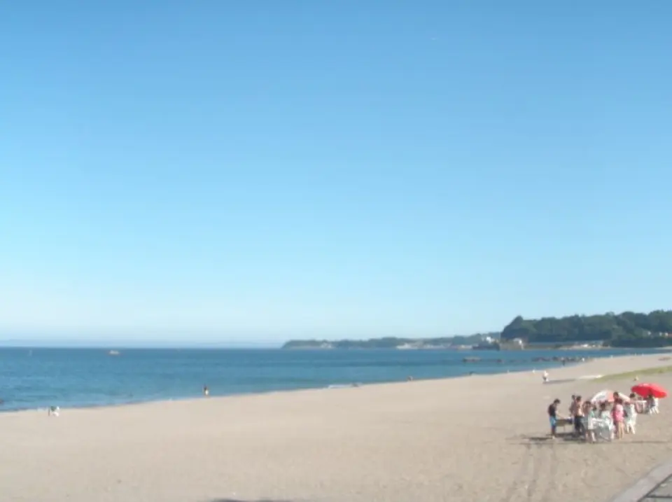 三浦海岸からの水平線を見ながらビーチBBQ