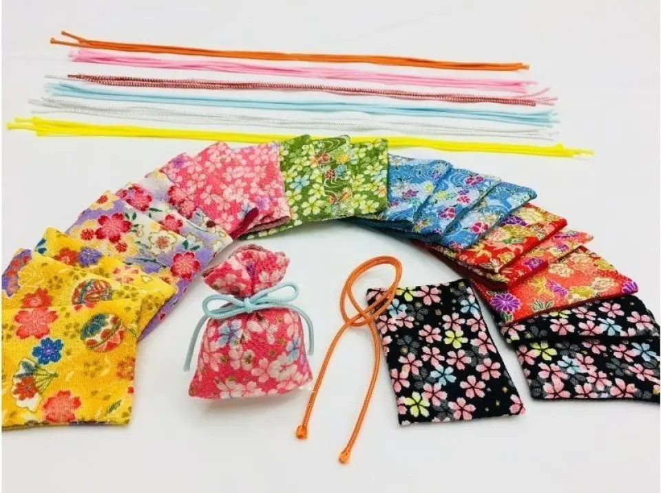 匂い袋の布や紐はお選びいただけます