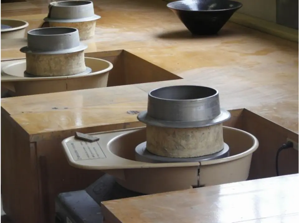 Electric potter's wheel