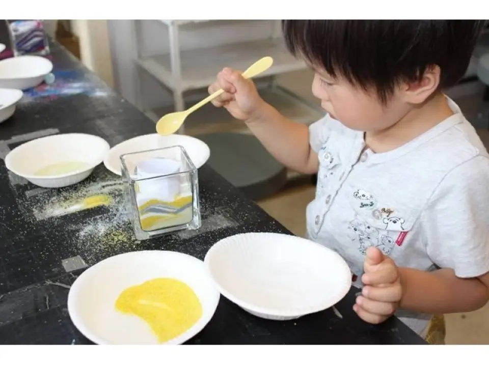 The colored sand experience is available to children from 3 years old!