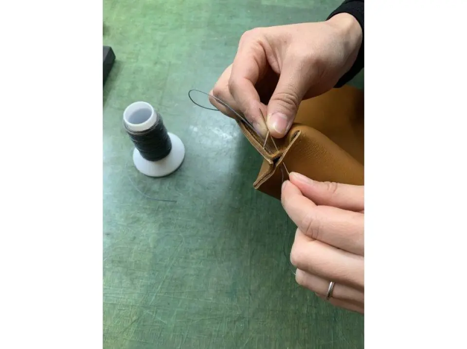 Hand-stitched gusset