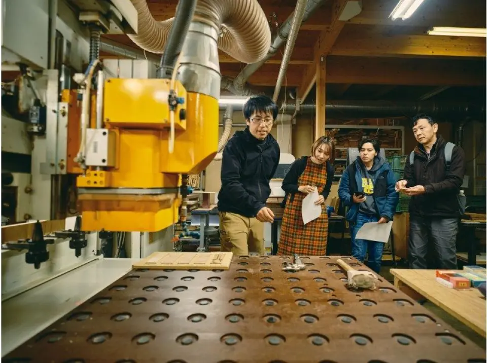 Learn about the manufacturing process while observing the machines that make spoons in the artisan's factory.