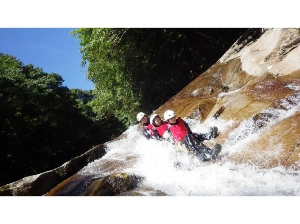 "Deaisube," where two streams meet, is one of the major slider points in Subesube Valley!