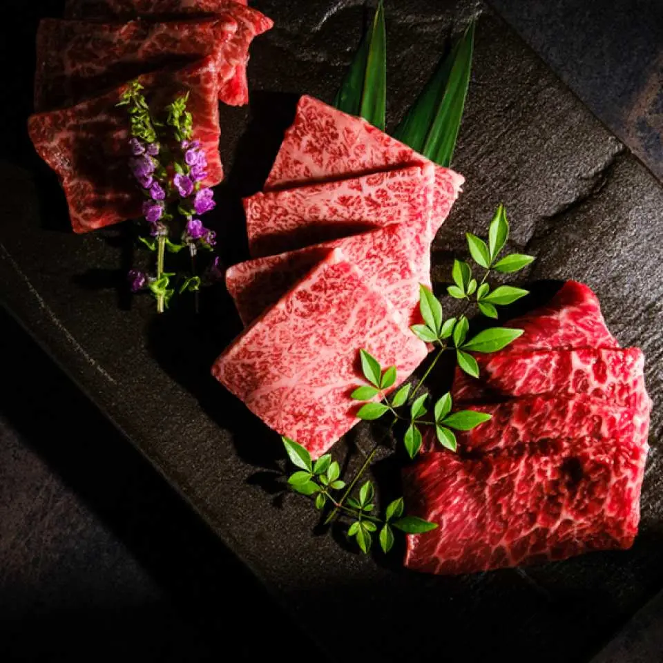 兩種田村牛肉和特選厚切裙邊牛排（圖片僅供參考）