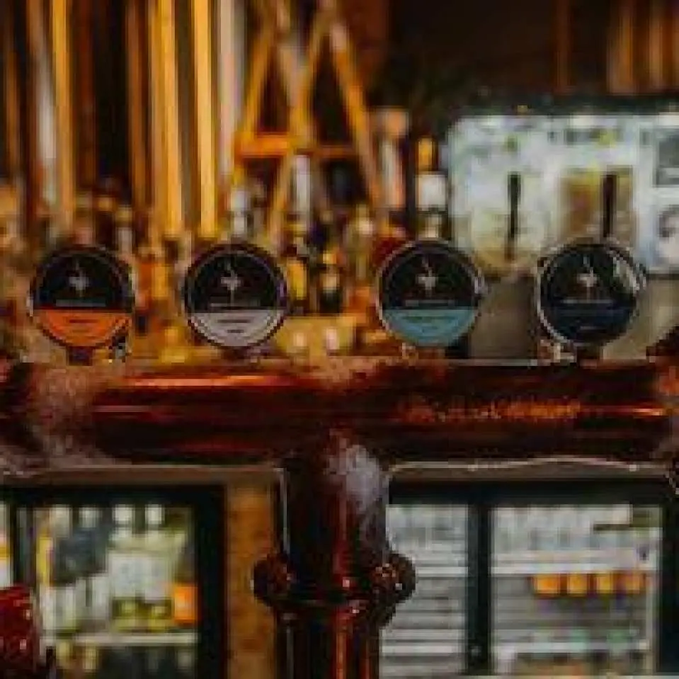 Enjoy a glass of house wine, a soft drink, or a "craft beer paddle" consisting of four beers brewed onsite.