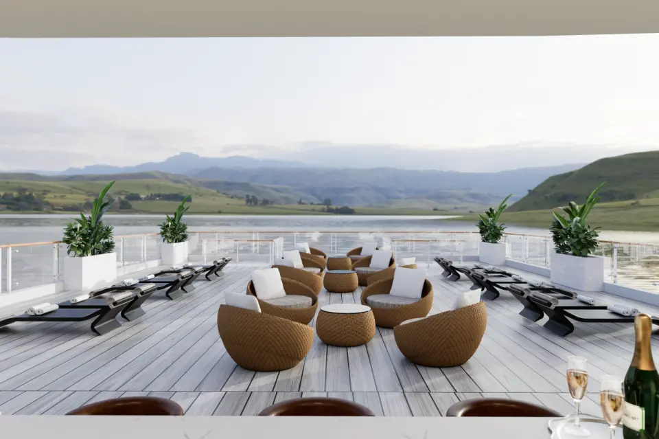 เวลาว่างบนเรือ เพลิดเพลินกับชายามบ่าย พักผ่อนบนดาดฟ้า หรือผ่อนคลายด้วยการทำสปา