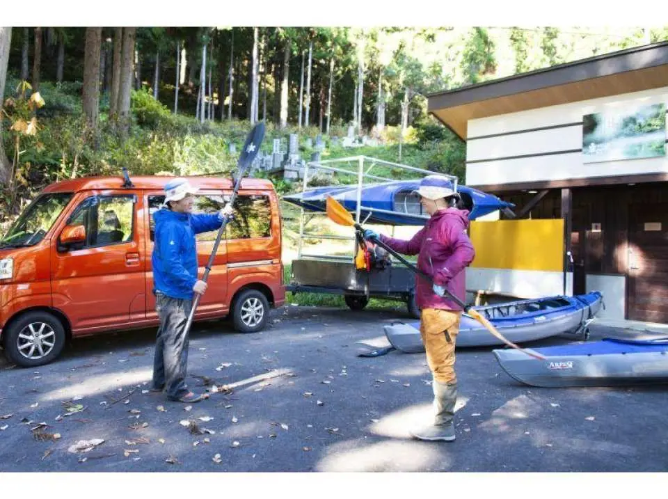 Gathering and registration. Proceed to the parking lot of the public toilets in Mifuke, Kanayama Town. Registration and payment will take place while enjoying the crisp morning air. (Please gather 5 minutes before the start time)