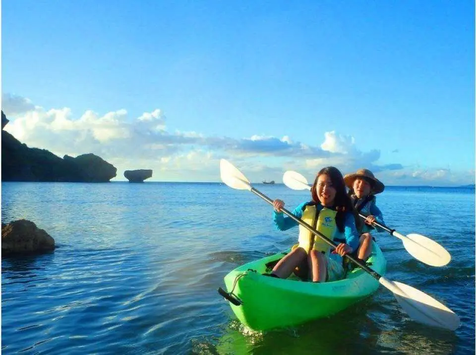 Let's paddle towards a great sunset viewing spot! Once you've learned how to paddle, we'll head out to sea and make our way to a place where we can enjoy the sunset!