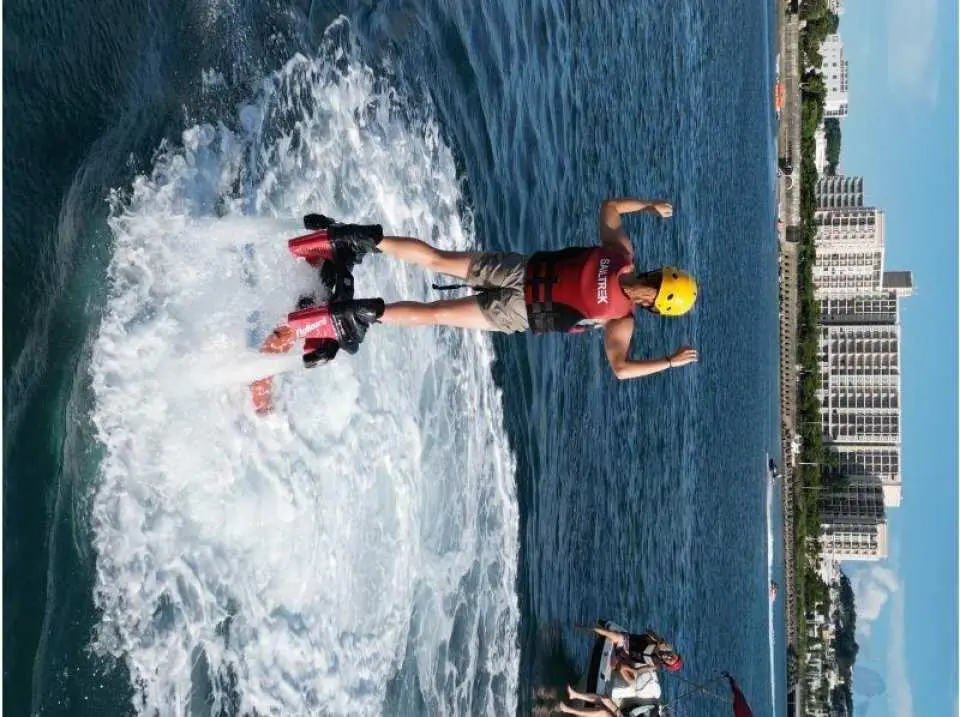 Jump high!! Don't give up until you get a good photo!!
*Physically, the average time spent on the board is about 5 minutes per person.