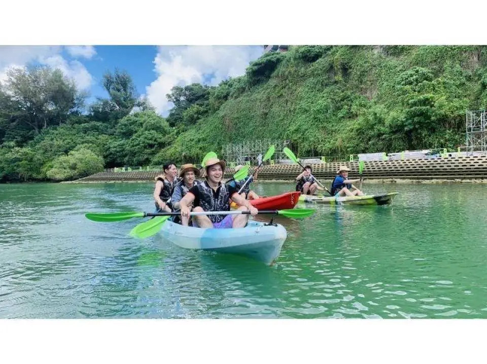 Let's go! Once you're in your kayak, let's communicate with each other and head out!