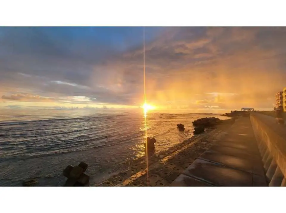 夕日も有名な海岸