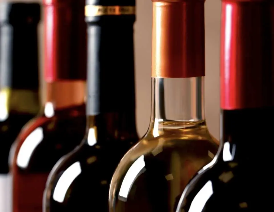 從法國當地最重要、具象徵性的葡萄園所挑選的 5 種頂級紅酒