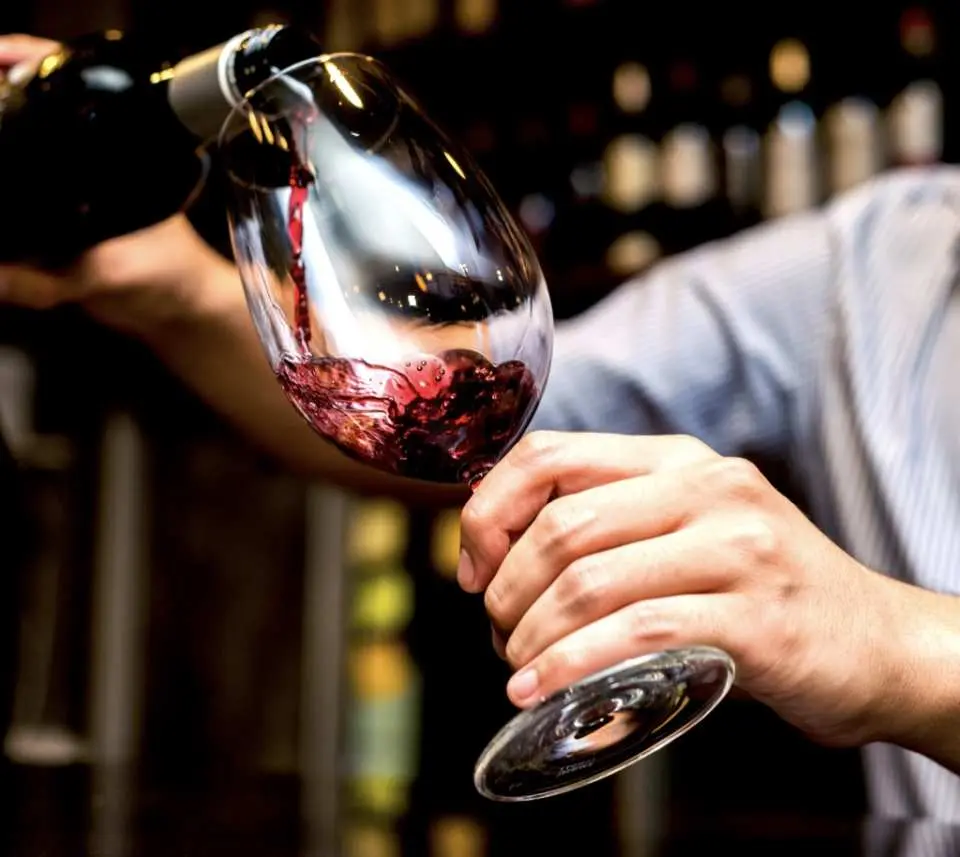 帶著最棒的紅酒，和滿滿的專業品酒知識回家！