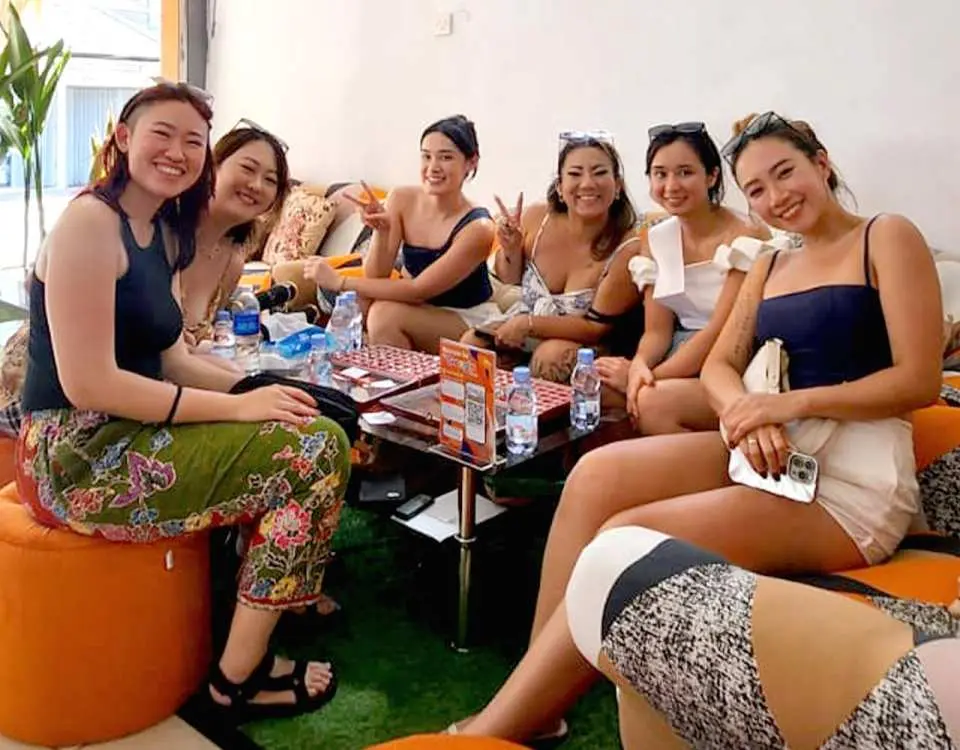 学习如何制作符合您喜好的订制珠宝，在峇里岛创造难忘的假期回忆，并将自己的作品带回家，在峇里岛留下最美好的回忆。