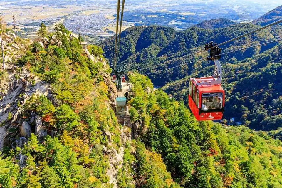 고자이손 로프웨이에서 걸어서 120분 거리