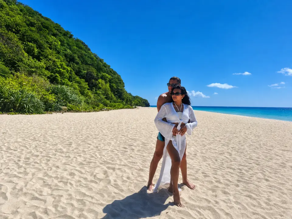 Puka beach is located at the northern tip of Boracay Island, the sand is coarser and the atmosphere more pristine. Visitors can enjoy the tranquility of the shoreline.