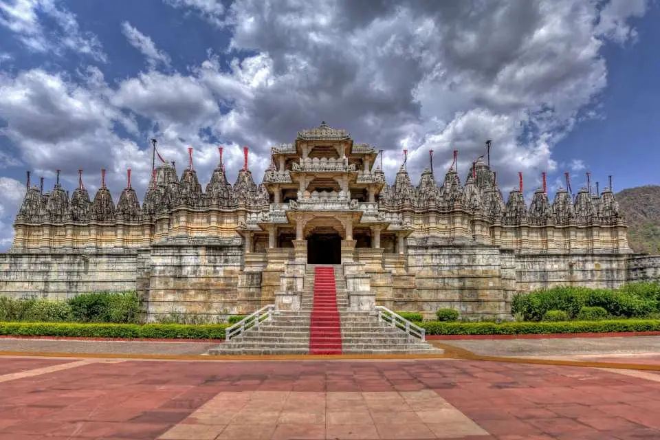 Begin with a pickup from your hotel or preferred location in Jodhpur at the scheduled time.