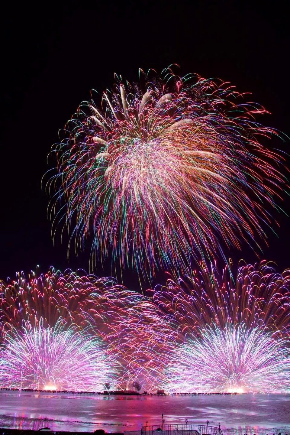 諏訪湖祭湖上花火大会