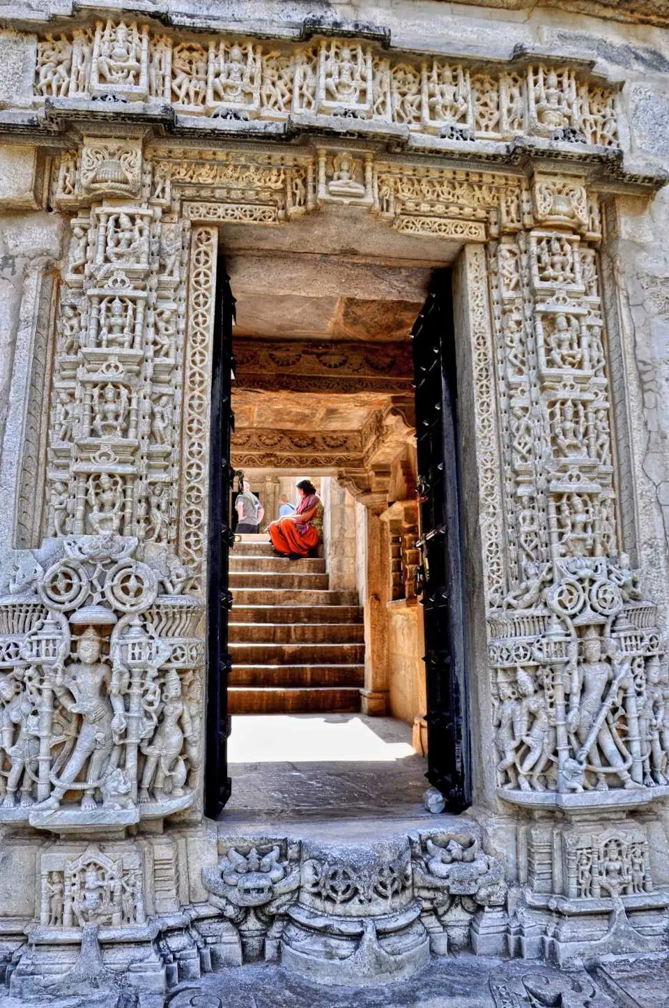 Ranakpur Jain Temple is one of the most famous Jain temples in India, renowned for its magnificent marble architecture, beautifully carved 1,444 pillars, intricate ceilings, and peaceful spiritual atmosphere nestled in the Aravalli Hills.