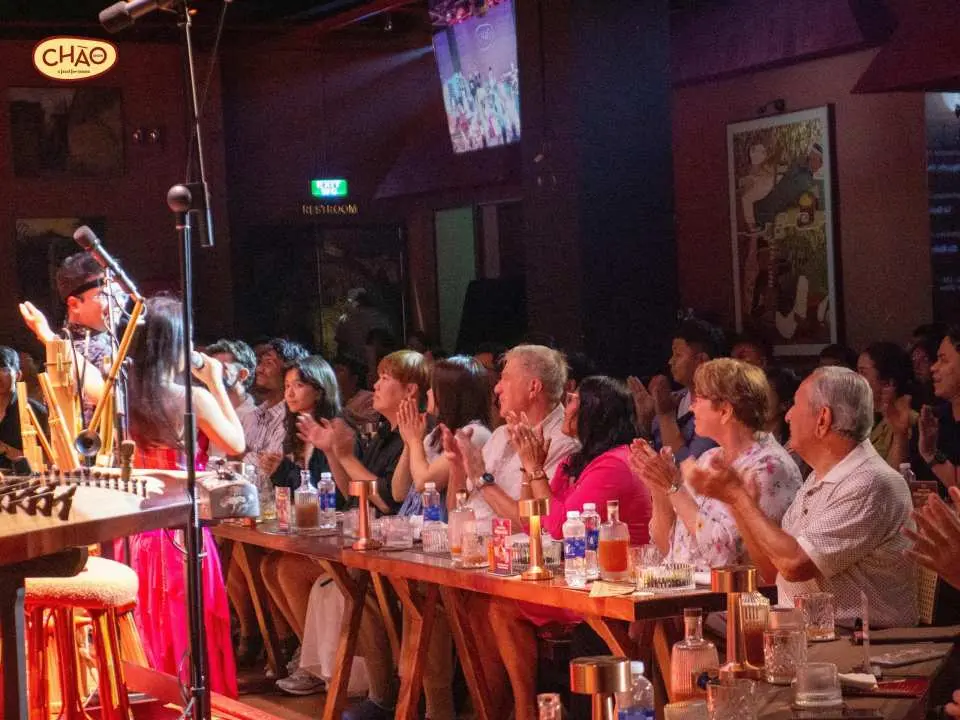 Feel the Rhythm, Share the Emotion.

Experience an intimate, upscale performance space where the distance between heritage and audience completely fades away. Feel the vibrant energy of live music up close and immerse yourself in the warm, captivating atmosphere that touches the heart of every global traveler.